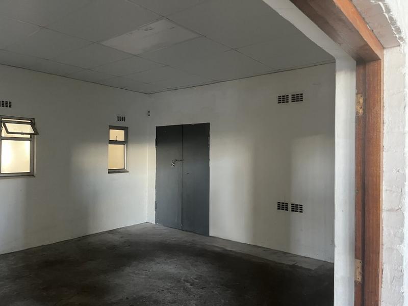 To Let Commercial Property for Rent in Paarden Eiland Western Cape